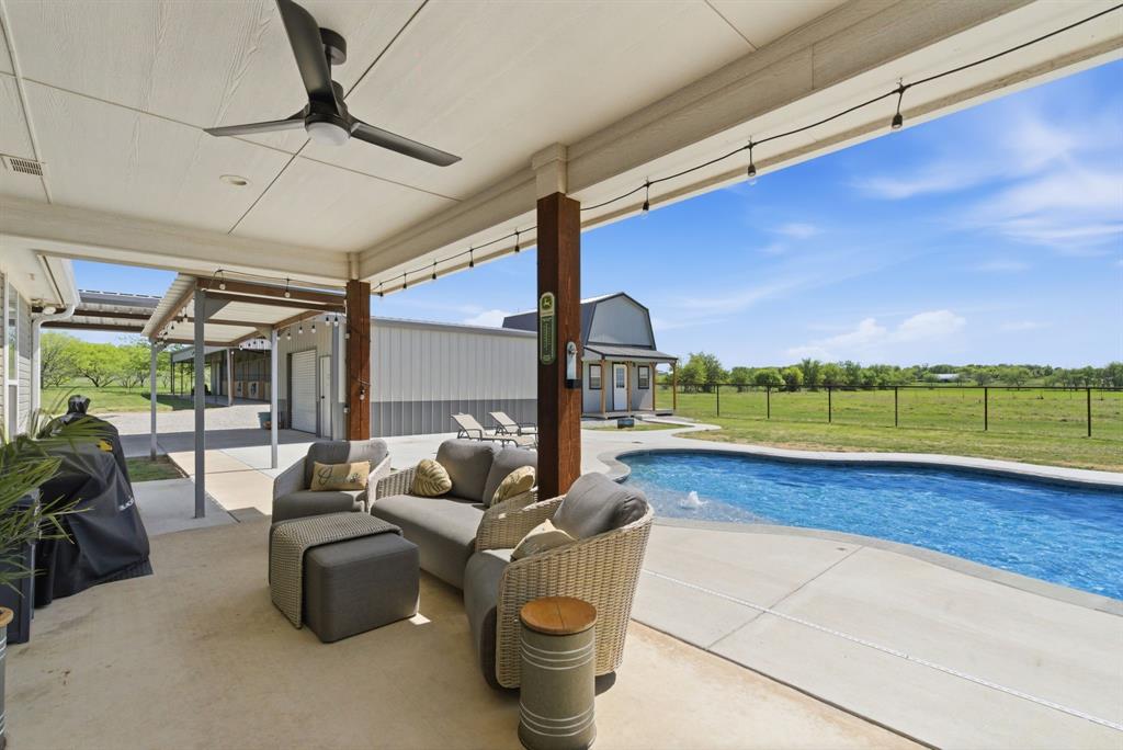 4095 Agnes Circle Springtown, TX 76082 - Photo 23 of 40