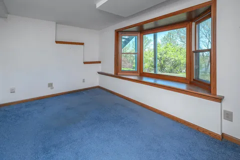 $515,000 | N75W23408 North Ridgeview Circle, Sussex, WI 53089