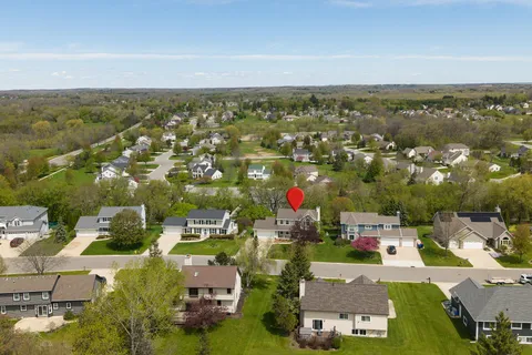 $515,000 | N75W23408 North Ridgeview Circle, Sussex, WI 53089