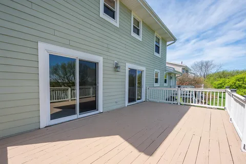 $515,000 | N75W23408 North Ridgeview Circle, Sussex, WI 53089