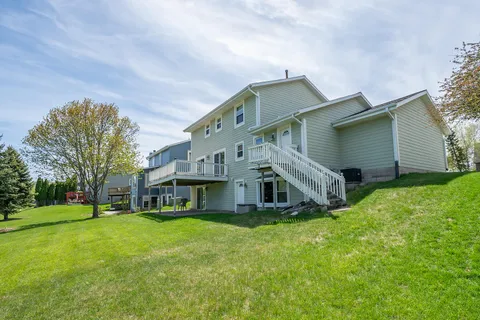 $515,000 | N75W23408 North Ridgeview Circle, Sussex, WI 53089