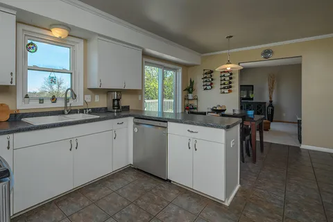 $515,000 | N75W23408 North Ridgeview Circle, Sussex, WI 53089