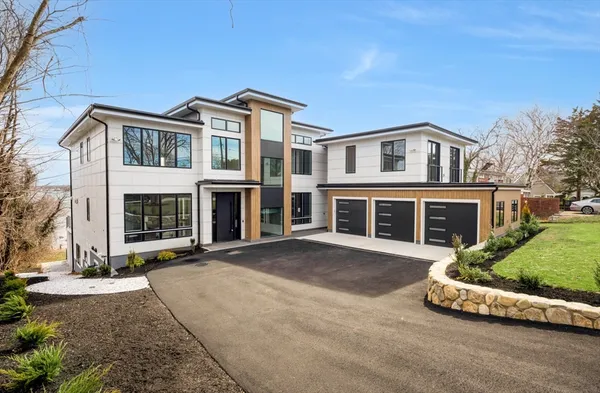 $6,199,000 | 156 Crabtree Road, Quincy, MA 02171