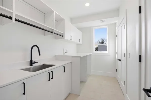 $6,199,000 | 156 Crabtree Road, Quincy, MA 02171