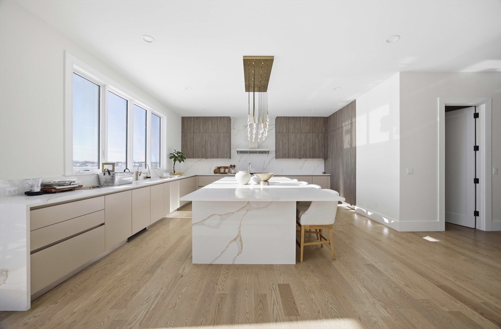 156 Crabtree Road Quincy, MA 02171 - Photo 7 of 42