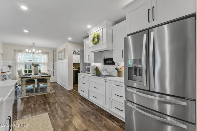 $575,000 | 4809 West Grove Drive, Wilmington, NC 28409