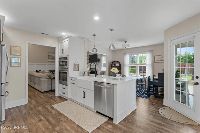 $575,000 | 4809 West Grove Drive, Wilmington, NC 28409