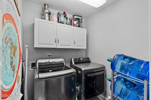 $575,000 | 4809 West Grove Drive, Wilmington, NC 28409