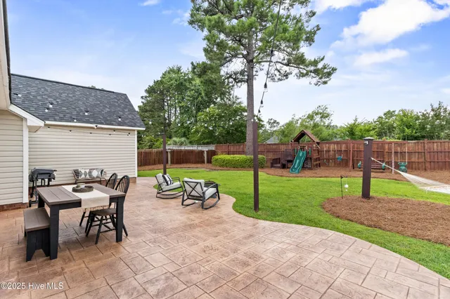 $575,000 | 4809 West Grove Drive, Wilmington, NC 28409