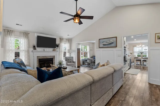 $575,000 | 4809 West Grove Drive, Wilmington, NC 28409