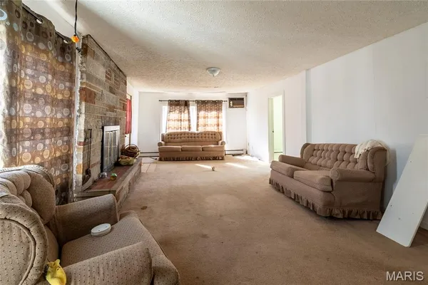 $49,000 | 712 South Mulkey Street, Christopher, IL 62822