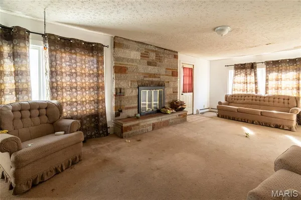 $49,000 | 712 South Mulkey Street, Christopher, IL 62822