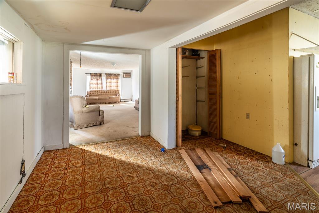 712 South Mulkey Street Christopher, IL 62822 - Photo 10 of 29