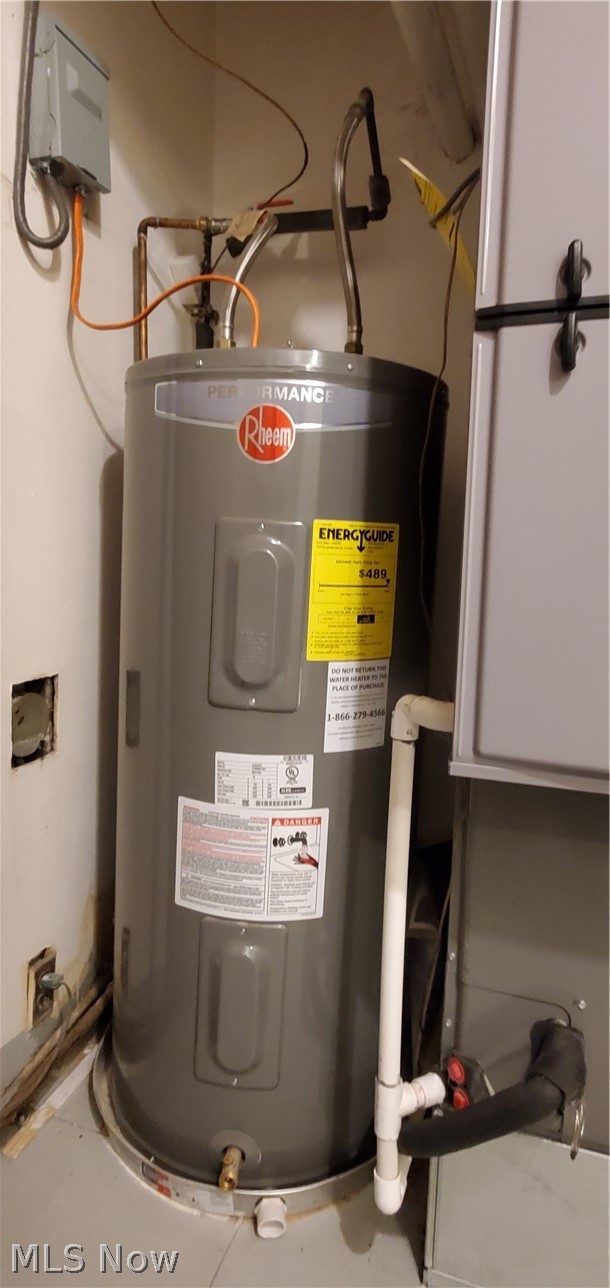 724 Briggs Road Leavittsburg, OH 44430 - Photo 28 of 38 New Hot Water Heater