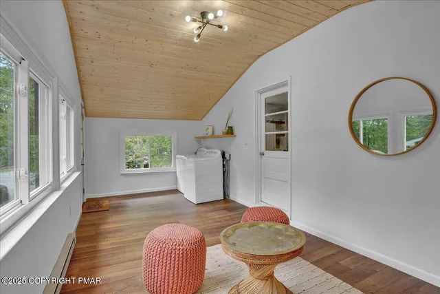 $310,000 | 216 Sutton Place, Pocono Summit, PA 18346