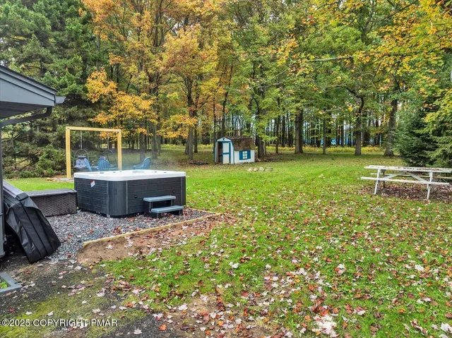 $310,000 | 216 Sutton Place, Pocono Summit, PA 18346