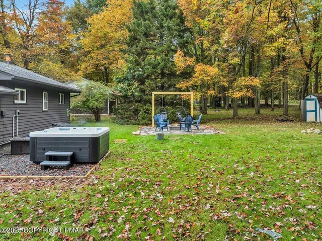 $310,000 | 216 Sutton Place, Pocono Summit, PA 18346