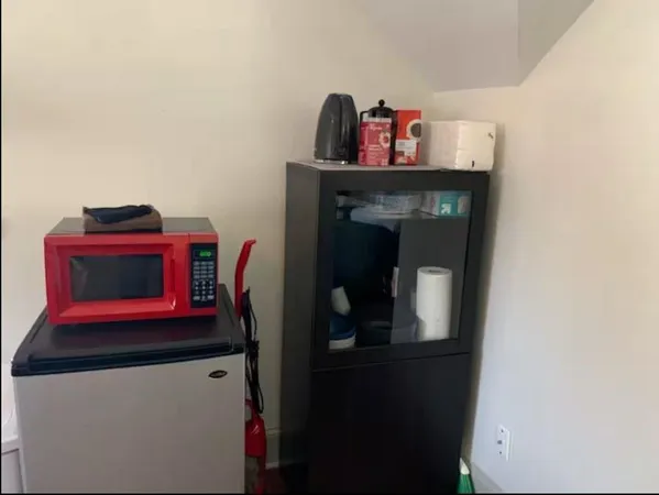 $2,000 | 2284 Cottage Grove Avenue Southeast, Unit CARRIAGE, Atlanta, GA 30317