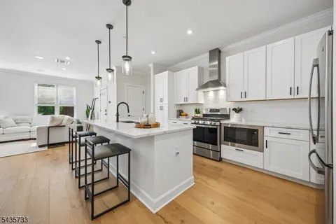 $729,000 | 9 Farrand Street, Bloomfield, NJ 07003