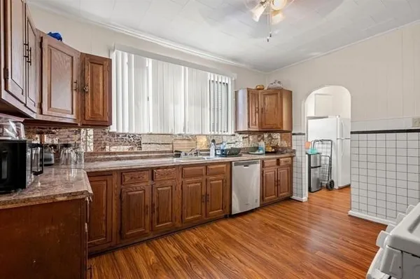 $3,500 | 152 Glen Street, Unit 2, Somerville, MA 02145