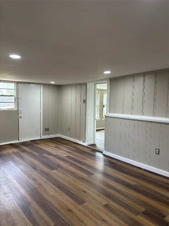 5914 Ridgeway Drive Houston, TX 77033 - Photo 11 of 21 Family Room