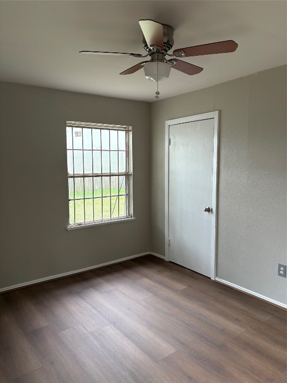 5914 Ridgeway Drive Houston, TX 77033 - Photo 15 of 21 Bedroom #2
