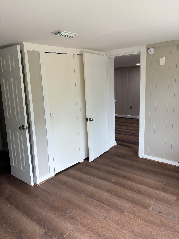 5914 Ridgeway Drive Houston, TX 77033 - Photo 16 of 21 Bedroom #2