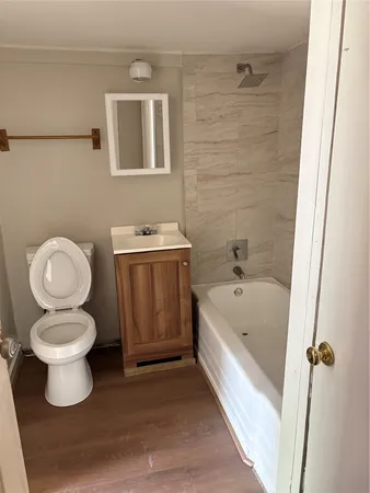 $2,000 | 5914 Ridgeway Drive, Houston, TX 77033