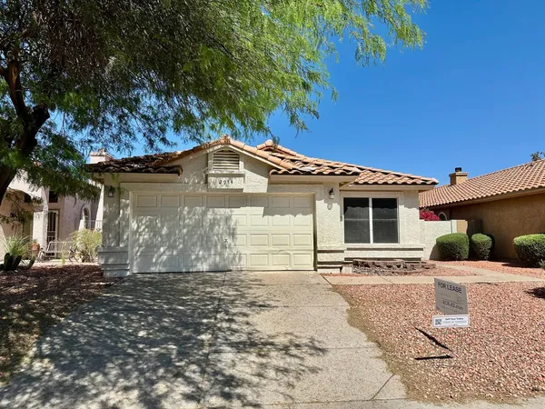 $2,195 | 2914 East Woodland Drive, Phoenix, AZ 85048