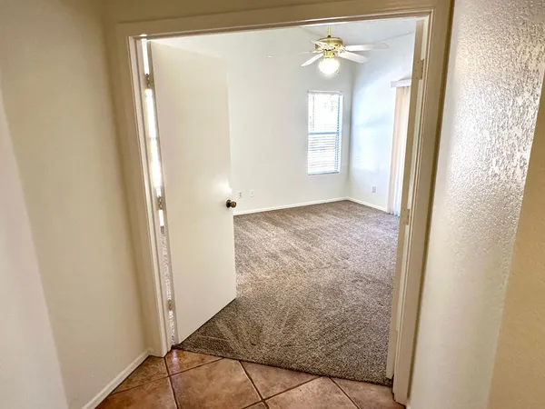 $2,195 | 2914 East Woodland Drive, Phoenix, AZ 85048