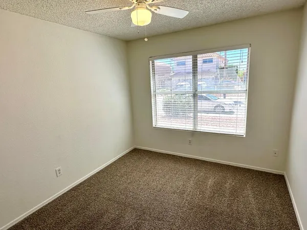 $2,195 | 2914 East Woodland Drive, Phoenix, AZ 85048
