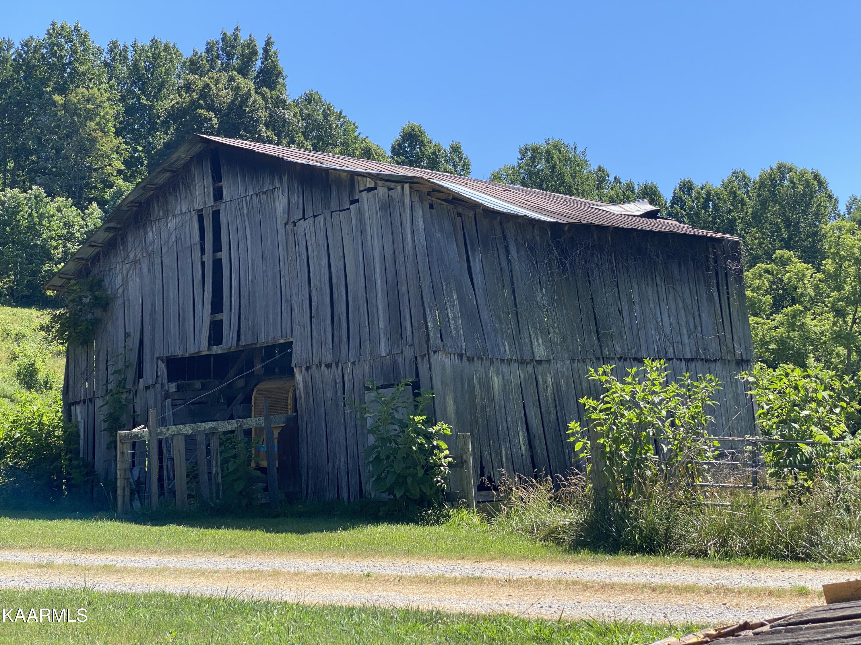 281 Nunn Hollow Road Harrogate, TN 37752 - Photo 33 of 38 IMG-8485