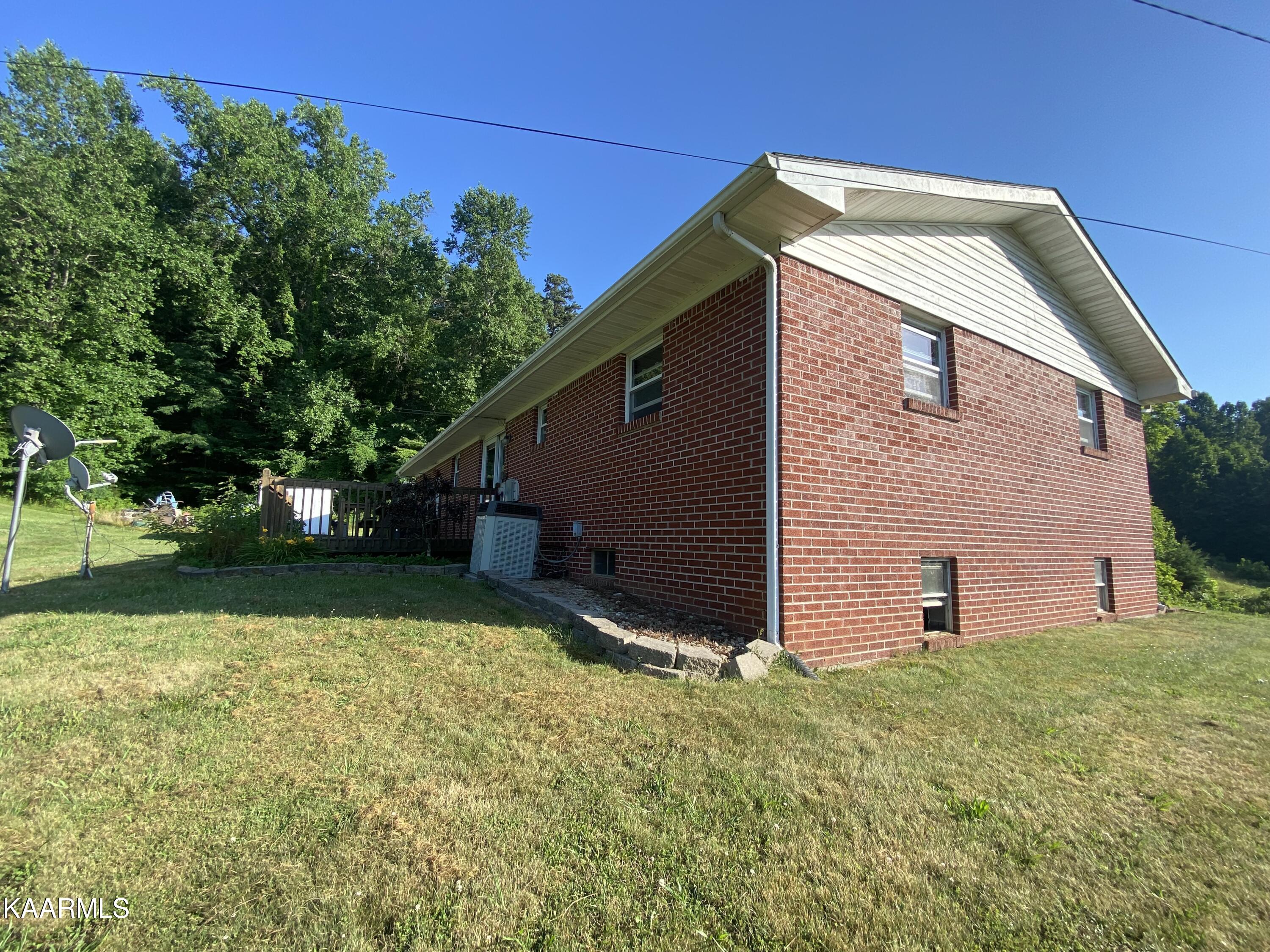 281 Nunn Hollow Road Harrogate, TN 37752 - Photo 5 of 38 IMG-8377