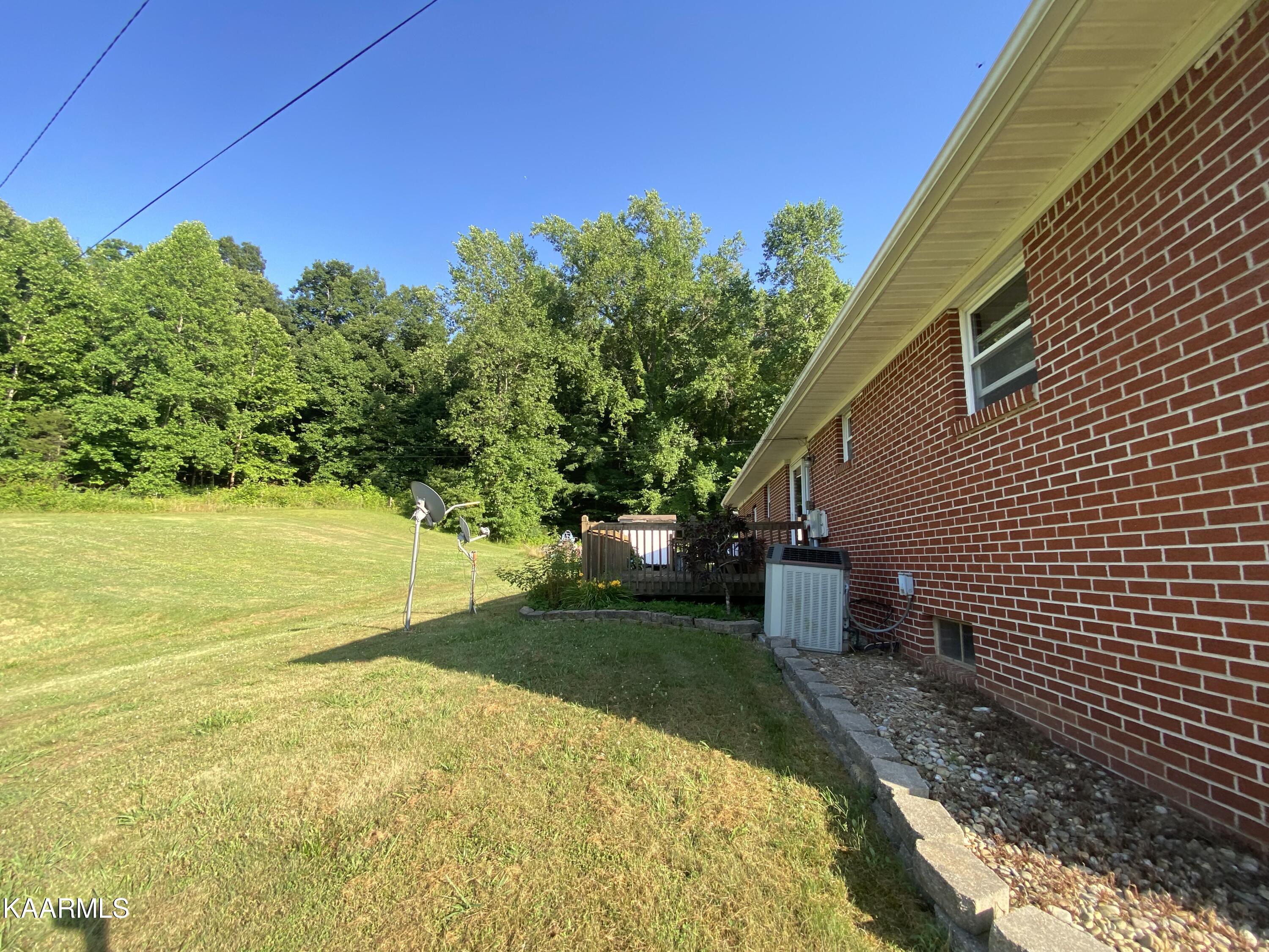 281 Nunn Hollow Road Harrogate, TN 37752 - Photo 6 of 38 IMG-8381