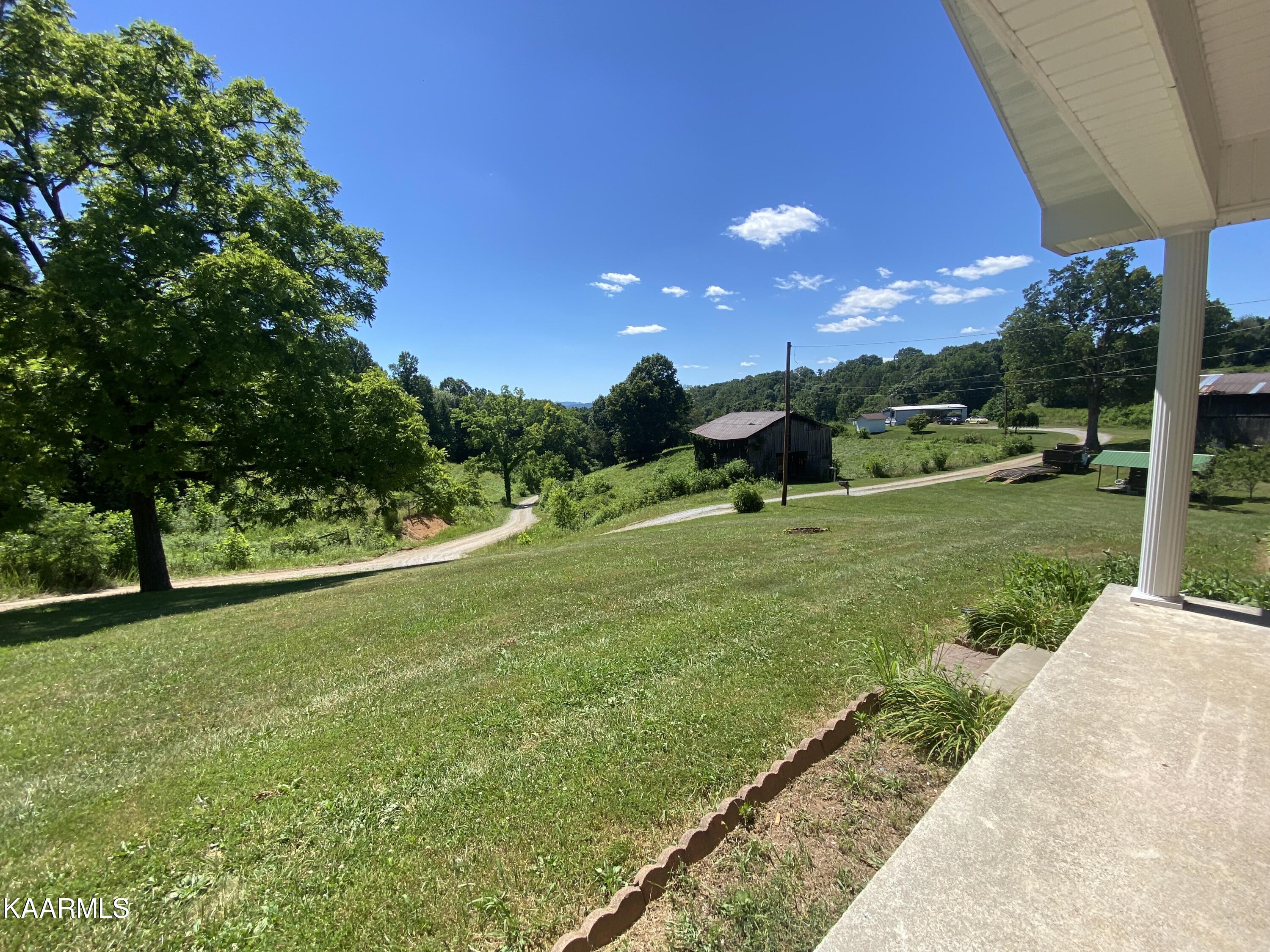 281 Nunn Hollow Road Harrogate, TN 37752 - Photo 10 of 38 IMG-8447