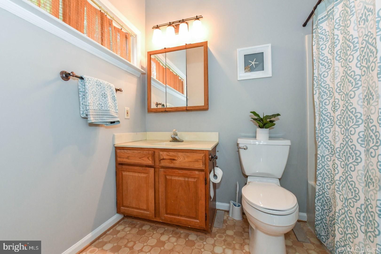 6520 Rimrock Road New Market, MD 21774 - Photo 13 of 41 Master bath