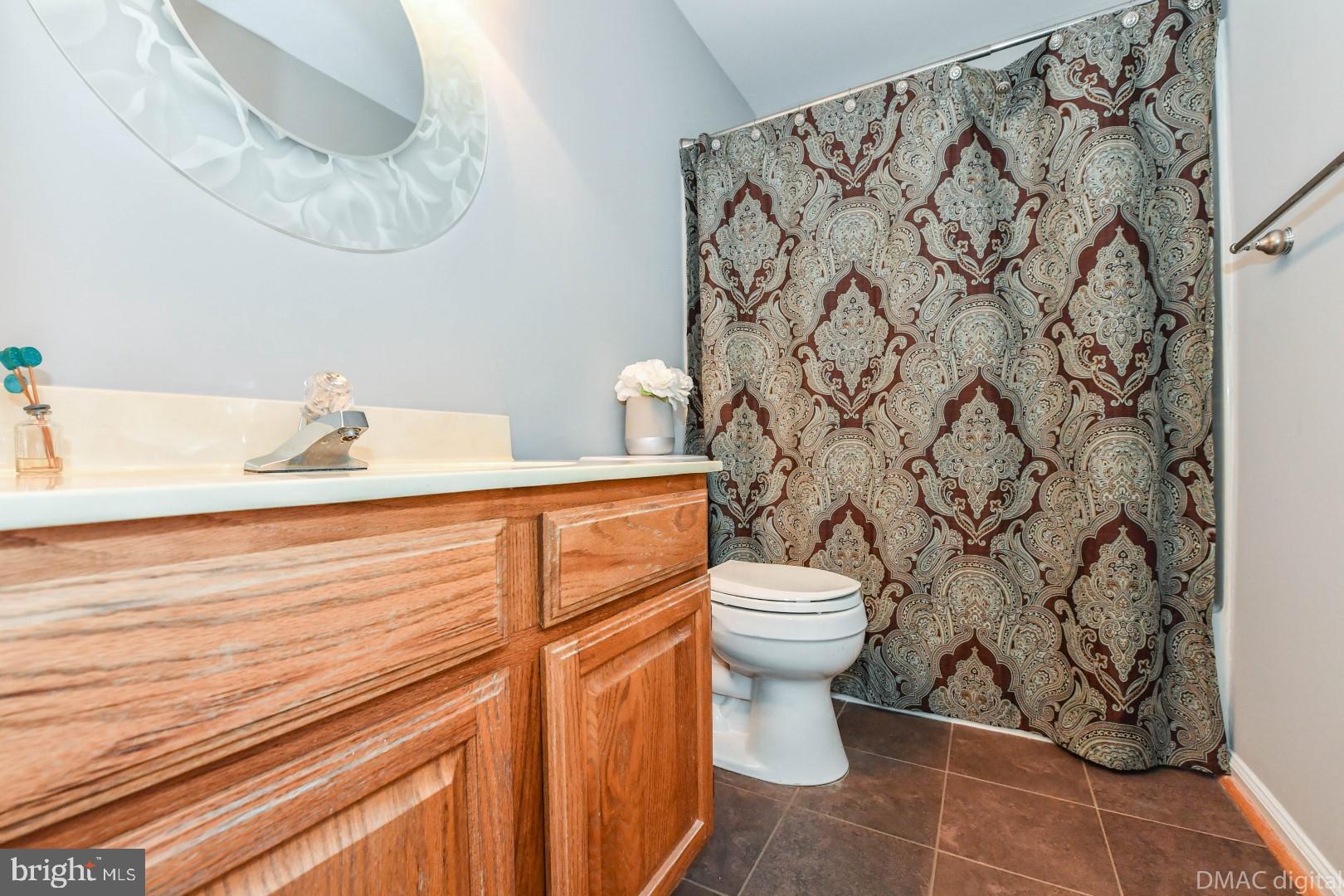 6520 Rimrock Road New Market, MD 21774 - Photo 15 of 41 Hall bath