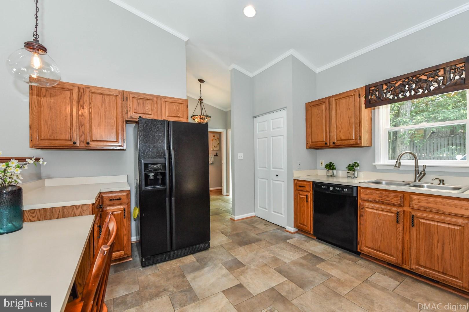 6520 Rimrock Road New Market, MD 21774 - Photo 17 of 41 Kitchen