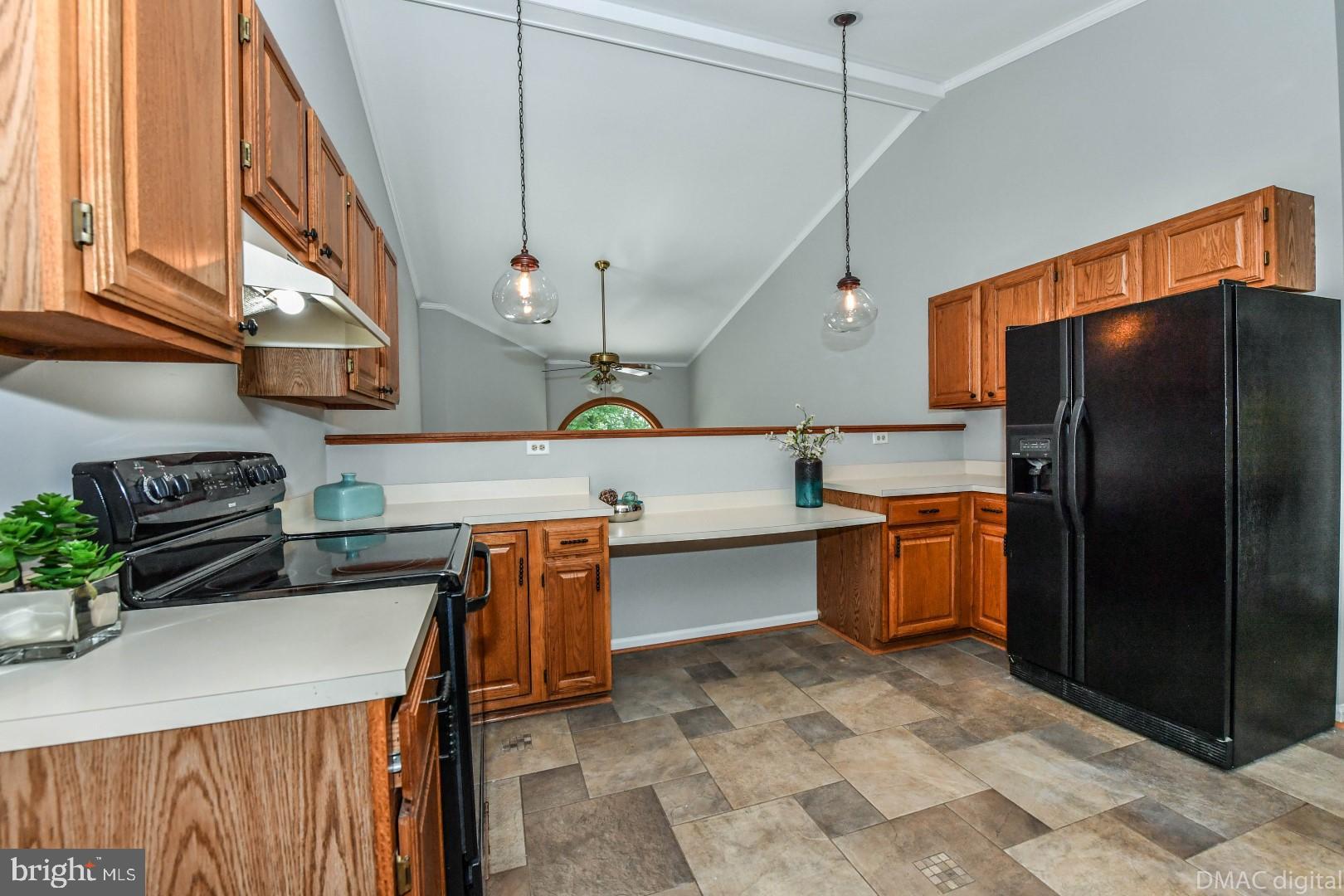 6520 Rimrock Road New Market, MD 21774 - Photo 19 of 41 Kitchen overlooking Dining Room