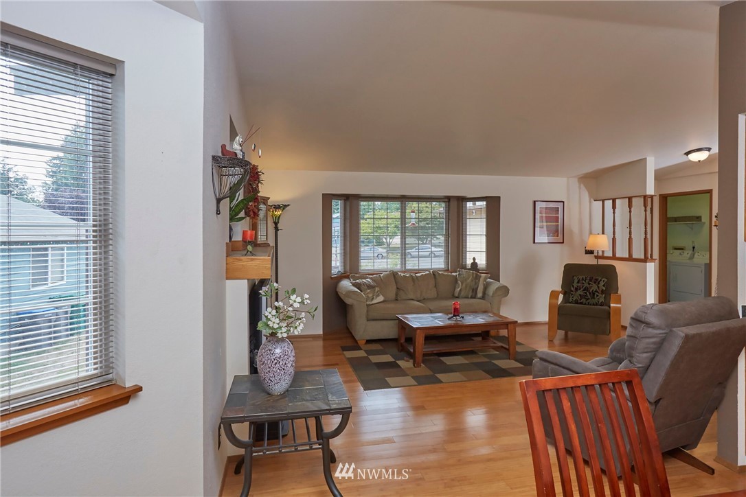 7333 East Raintree Lane Port Orchard, WA 98366 - Photo 8 of 25 Gallery Image 8