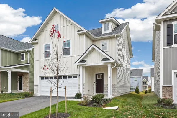 $2,600 | 226 Munsee, Winchester, VA 22603