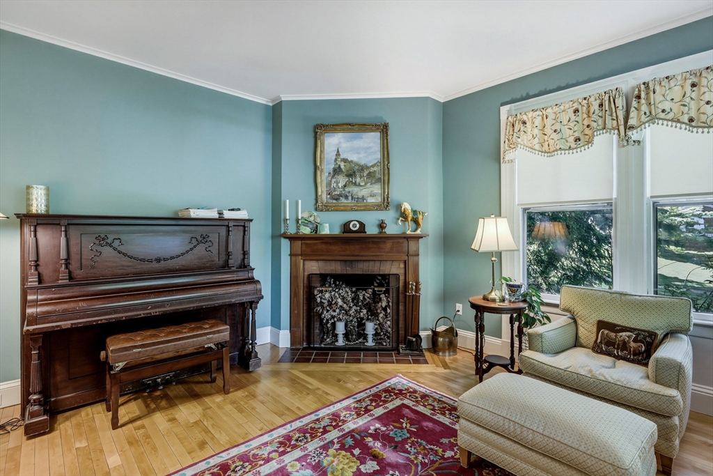 91 Sunset Avenue Amherst, MA 01002 - Photo 16 of 42