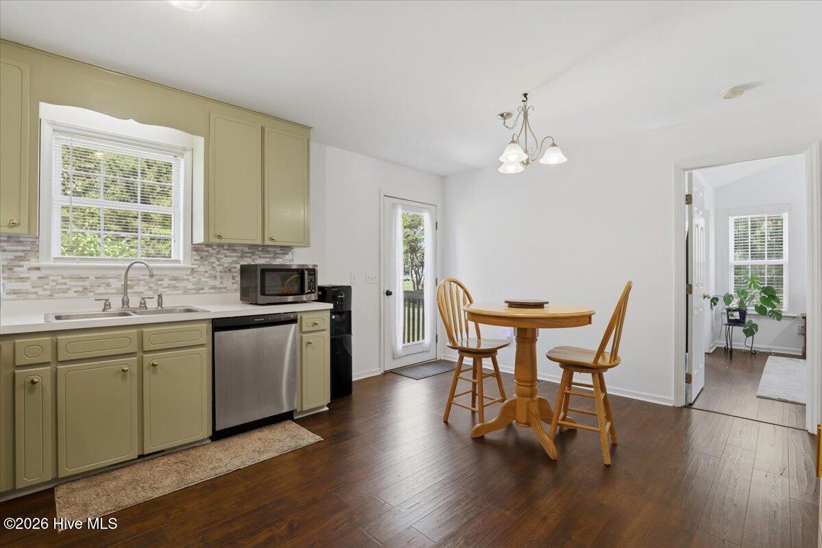 200 Amber Lane Willow Spring, NC 27592 - Photo 14 of 31 17-200 Amber Ln-17