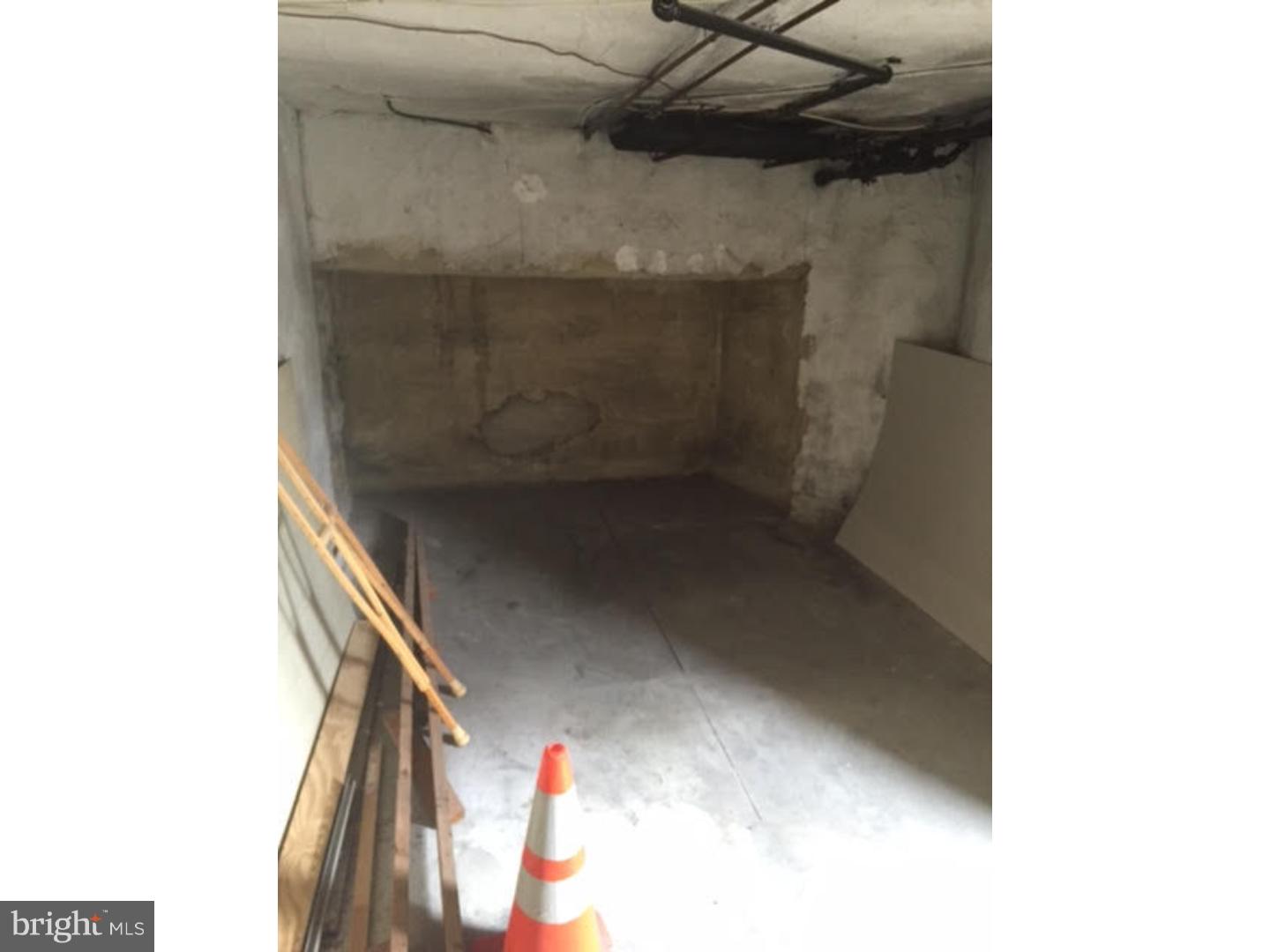 6012 Nassau Road Philadelphia, PA 19151 - Photo 16 of 19 Gallery Image 16