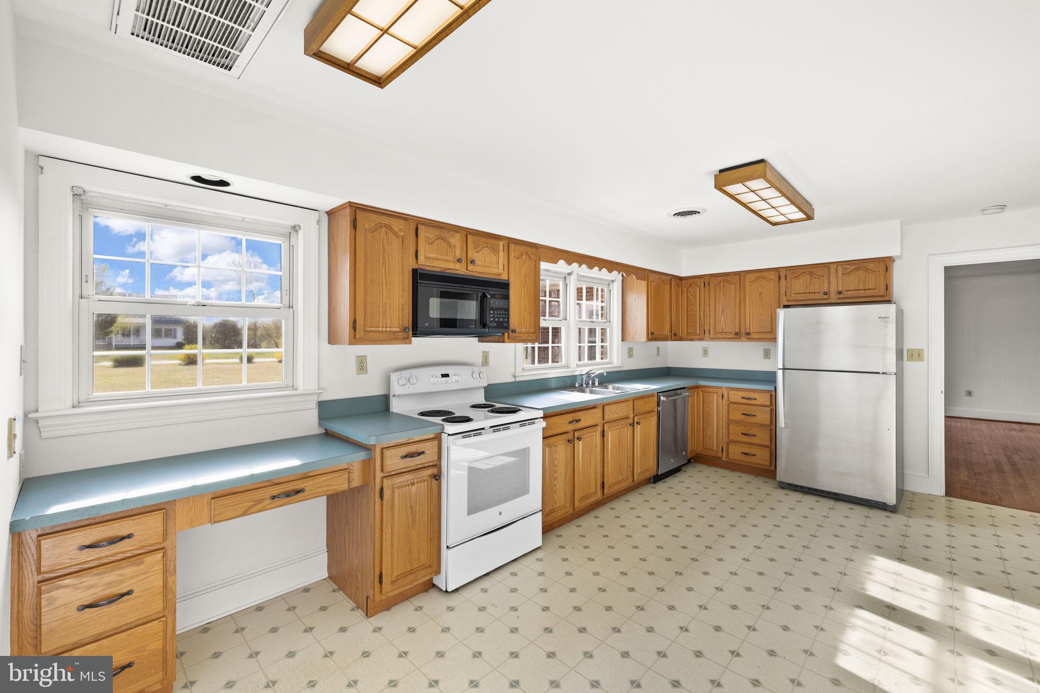 1324 Woodstock Road King George, VA 22485 - Photo 13 of 51