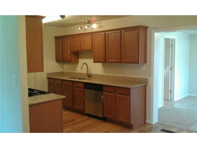367 James Road Columbus, OH 43230 - Photo 4 of 18
