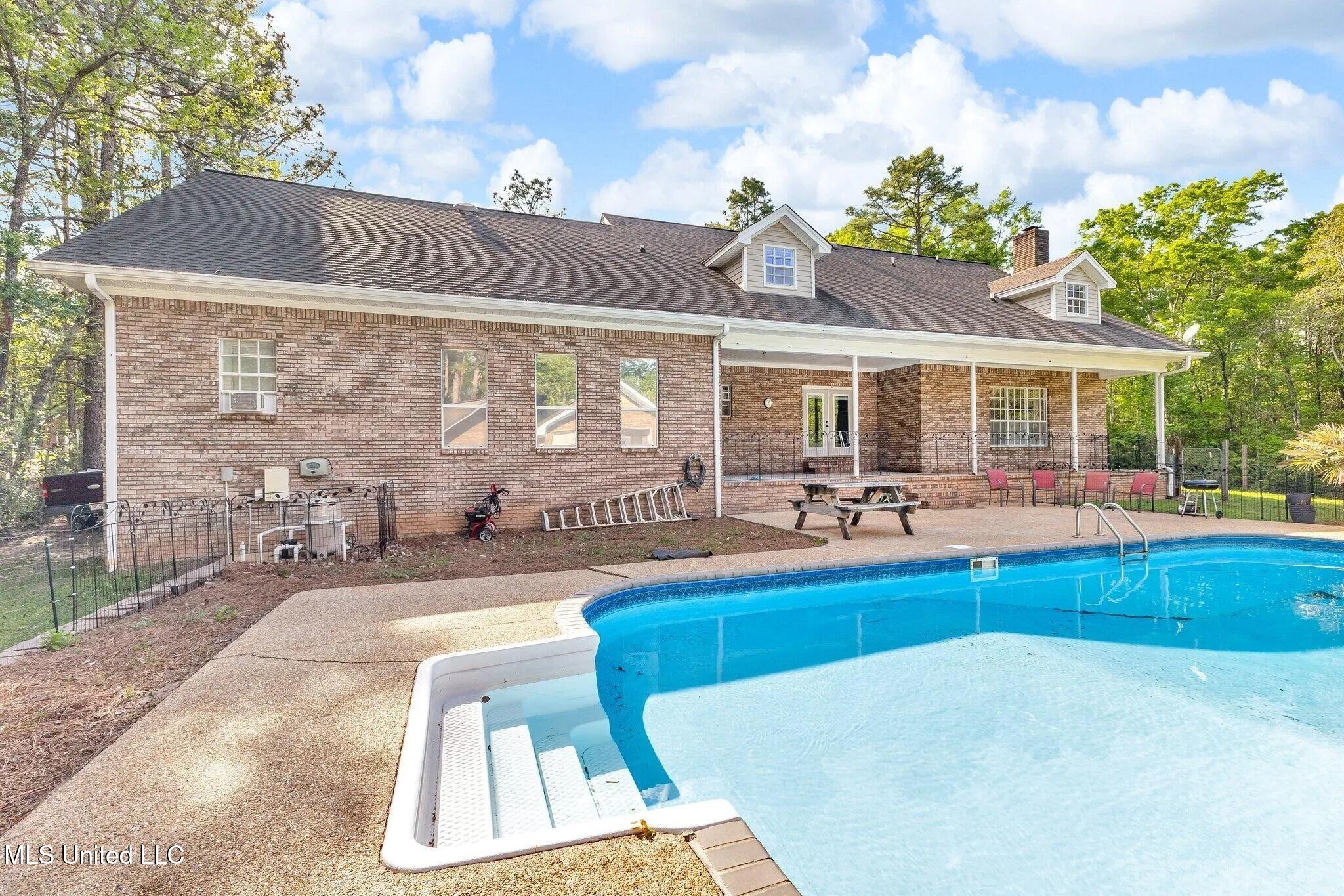 40 Brody Lane Petal, MS 39465 - Photo 2 of 23 backpool1