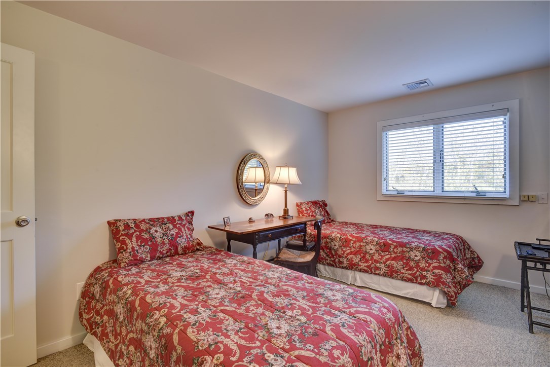 15 Hammersmith Road, Unit 22A Newport, RI 02840 - Photo 20 of 35