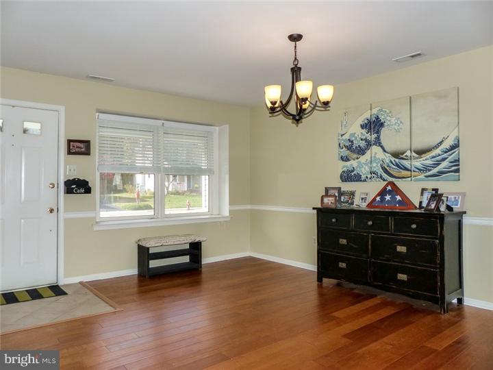 426 Stanford Road Fairless Hills, PA 19030 - Photo 2 of 25 Living Room