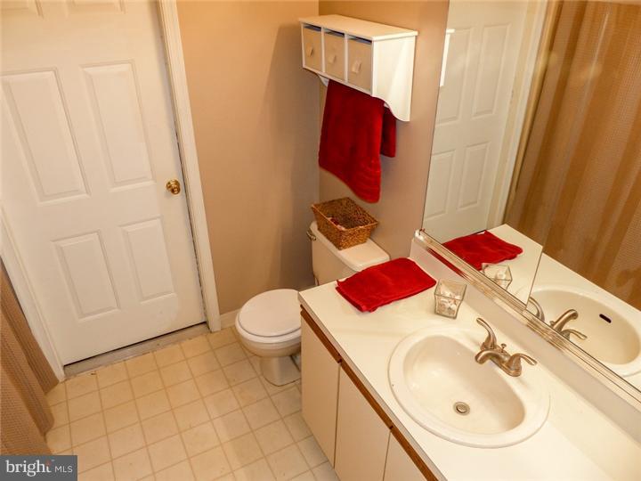 426 Stanford Road Fairless Hills, PA 19030 - Photo 18 of 25 Bathroom